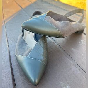 Bella Vita Gray Slingback Shoes